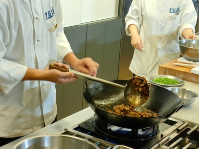 fkQLKCL2XtCqgcuuwRyf.jpg?w=940&h=940