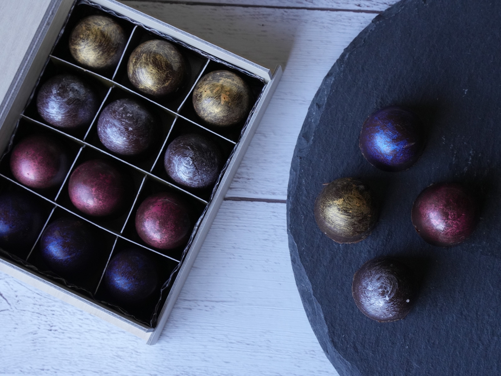 ウイスキー、焼酎、日本酒、ワインのボンボンショコラ