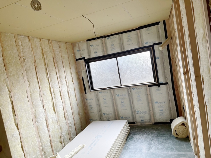 全壁面断熱材施工