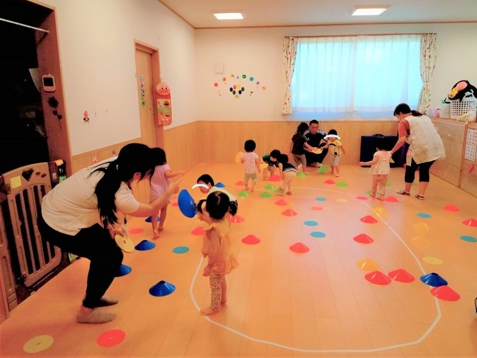 色を覚えよう♪(0~2歳の運動あそび教室)