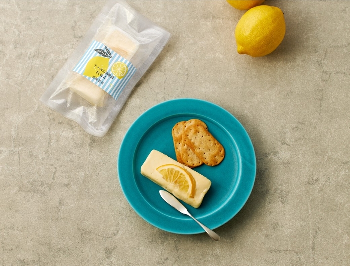 芳醇な香りの酒粕チーズに爽やかレモンがアクセント