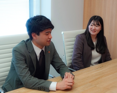 gFfl7VReJ6Gb2XFJqbnj.jpg?w=940&h=940