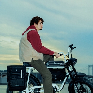 gKqi75QqmEf7Q8TLCNdS.jpg?w=940&h=940