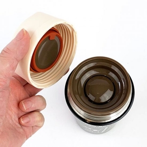 gOBmFX47LIbzzrh8HmLz.jpg?w=940&h=940