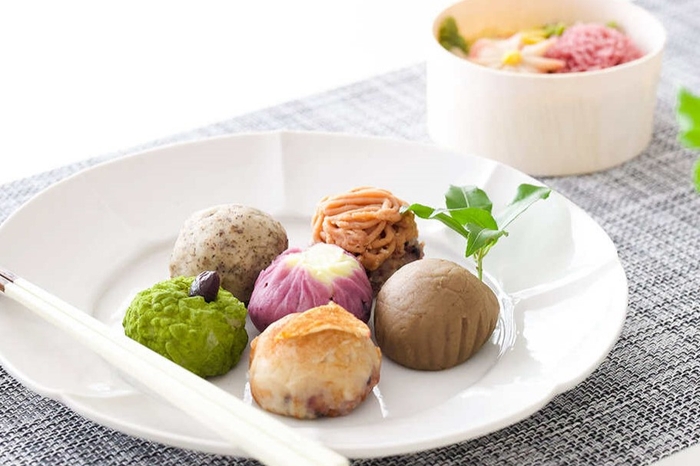 【敬老の日包装】うめとおはぎ|秋桜の咲く頃に:5,400 円(税込)