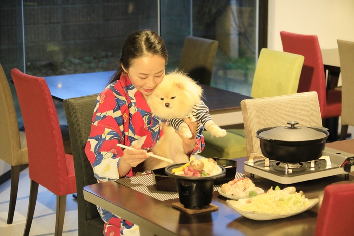 わんちゃんと一緒にお食事