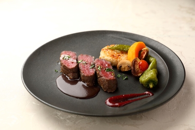 gbCiHsDuhHR71YUsaPM7.jpg?w=940&h=940