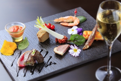 目にも愉しい懐石料理