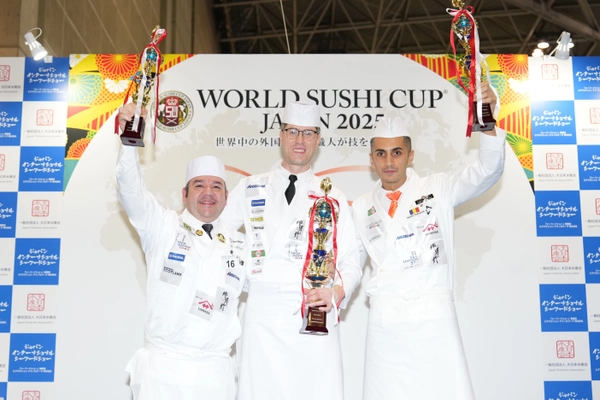 世界一の外国人すし職人を競う大会　 WORLD SUSHI CUP(R) JAPAN 2025 　優勝者はリトアニア出身のアイリス・ザパスニカス選手！