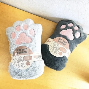 肉球のカー用品