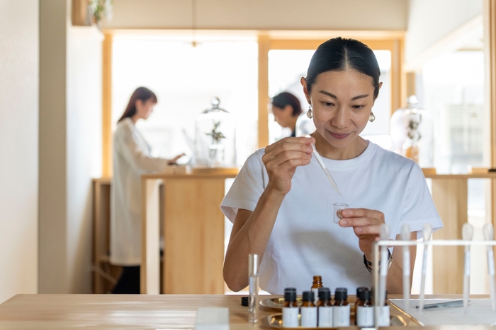 お守り香水作り体験の様子6