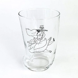 トムジェリの大ヒットに続け！ソックス型、ゆらゆら、、不思議の国のアリスからも一捻りあるガラス食器が登場。