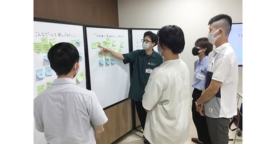 gvvAzffD2GuyTJTrdLdF.jpg?w=940&h=940