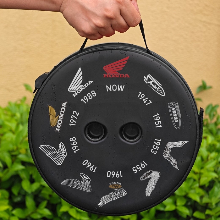 タイヤ型折り畳み椅子 Honda ウィングマーク