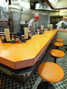 gzIi9ITUVTKyAuhHbPAX.jpg?w=940&h=940