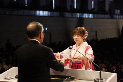 経済学部代表の西川純夕さん