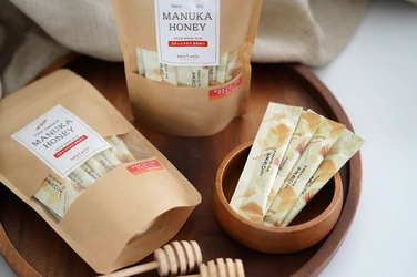 バズった“誤発注”が、まさかの商品化！？ 出会いから2週間で誕生したスティックタイプのマルチフローラルマヌカハニーが販売開始！