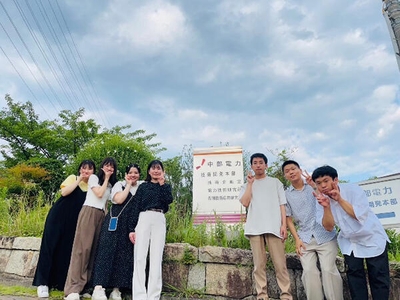 h2cl66PgXTkMuV7DZRsZ.jpg?w=940&h=940