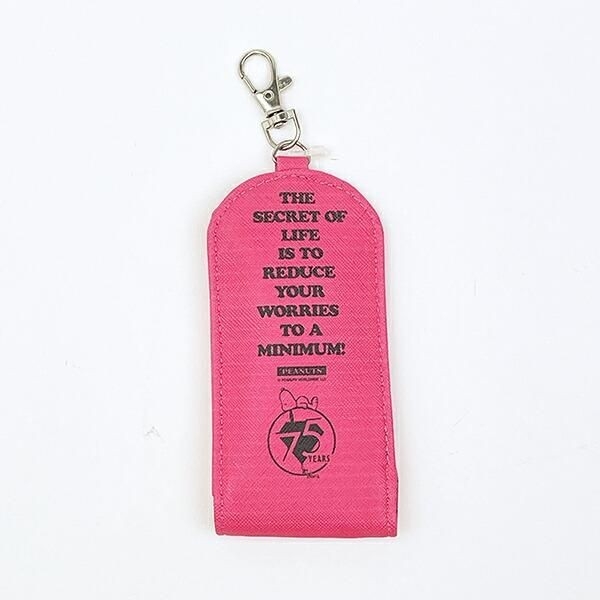 スヌーピーのおしゃれなキーケースとパスケース