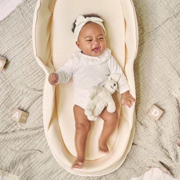 ベビー用品ブランドneomamaismから、完売となっていた 新生児と添い寝