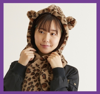 エスタ (estaa) フーディーマフラー ヒョウ