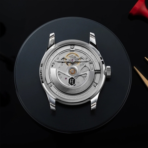 hGlieHPcQxbedjFnm6Eg.jpg?w=940&h=940