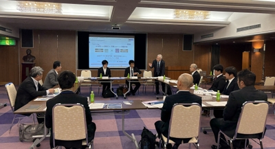 hHvv9mHxI4oiC28fmCdF.jpg?w=940&h=940