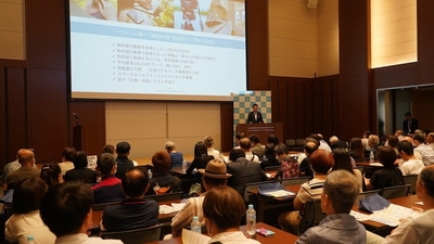 hJq4XWaeZ6PEmE2MuVxB.jpg?w=940&h=940