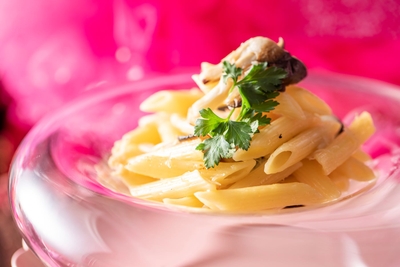 hQ7R4V8f68uIePJal1Gi.jpg?w=940&h=940