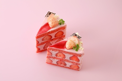 PREMIUM「白苺」ショート　918円　