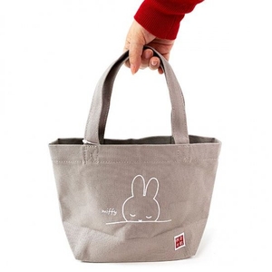 hUqjzlLx5LGQFf4yWjpp.jpg?w=940&h=940