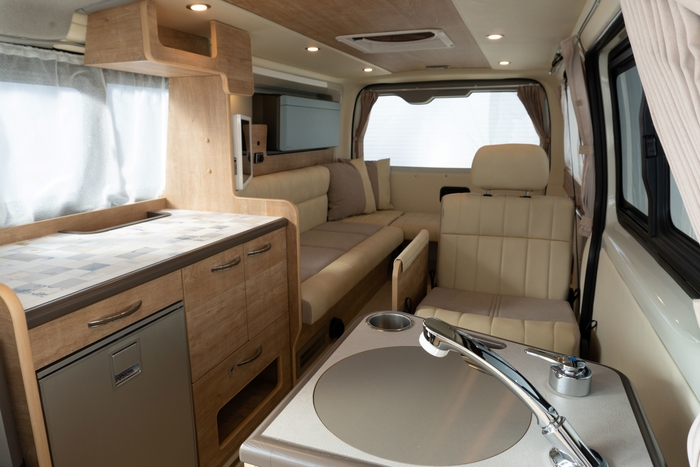 レクビィ・ソラン内装1