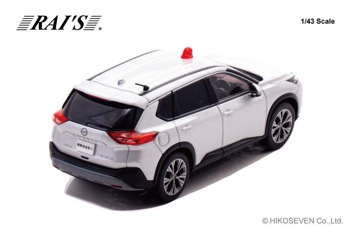 1/43 日産 エクストレイル S e-4ORCE (T33) 2022 警察本部刑事部機動捜査隊車両 (銀):右後