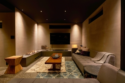 he8tvLUyNAayvEhDZlOd.jpg?w=940&h=940