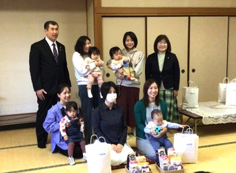 「妊婦さん応援パック」配布会へ商品寄贈