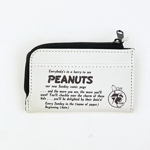 スヌーピーのおしゃれなキーケースとパスケース