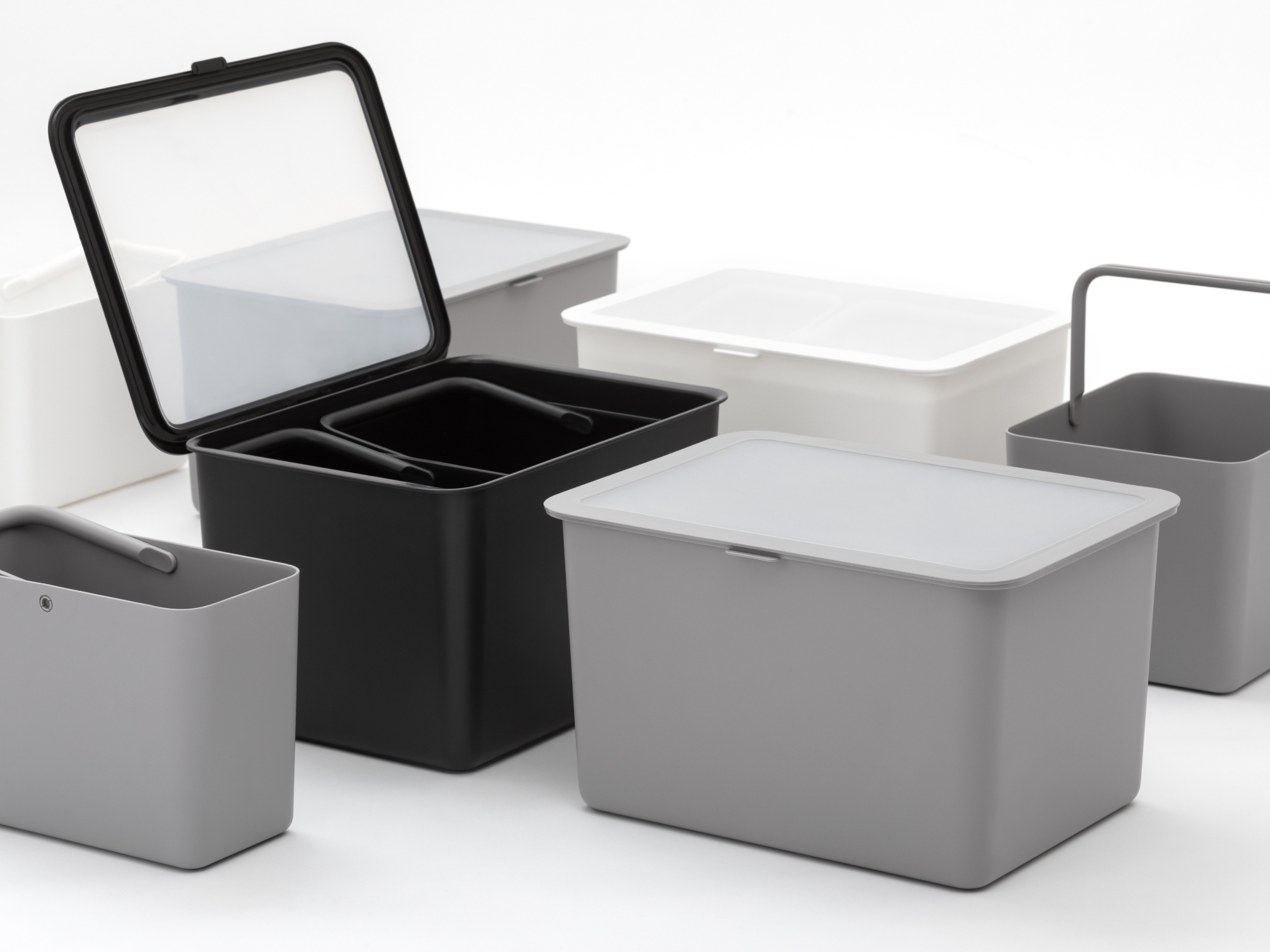 ホワイト・グレー・ブラックの3色展開