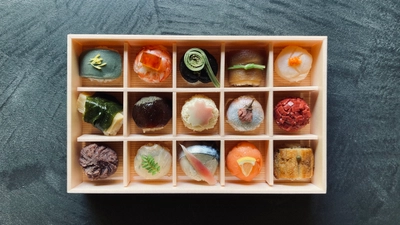 【宿ルKYOTO HANARE】三密回避に配慮した1日1組限定、安心安全“withコロナ時代”の特別滞在！〜第十弾　まるで和菓子のような可愛い「つまみ寿し」を提供、暮らすように泊まる宿泊体験〜