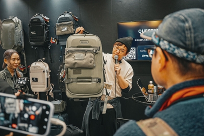 トークセッションでAegisシリーズを紹介する中川将治氏 (撮影 by ミッチー 【IG @micchidesign】)