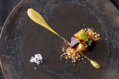 hpmECocTw1qtbyJH2XmL.jpg?w=940&h=940