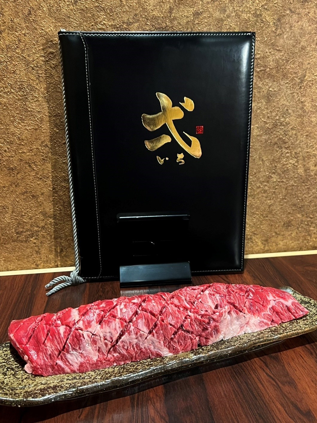 食通の集まる大阪／中崎町の『焼肉弌(いち)』 「和牛特選ハラミ一本