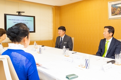 hreXhB691XdDWsWdqRzO.jpg?w=940&h=940