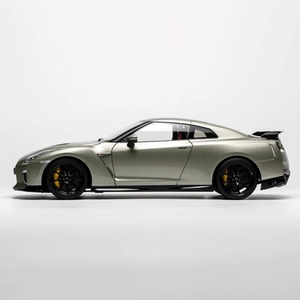 1/18スケール M83515 Nissan GT-R (R35) Track Edition Engineered By NISMO T-Spec 2022