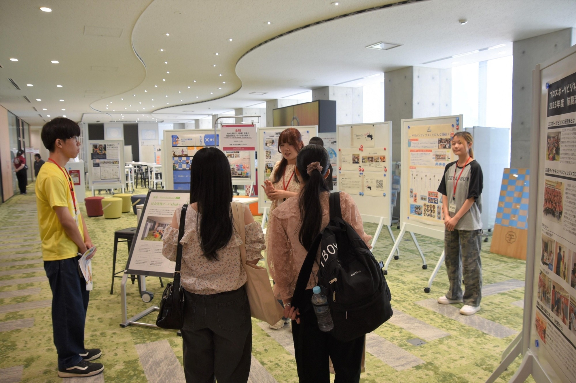 学生団体の活動を紹介するshake