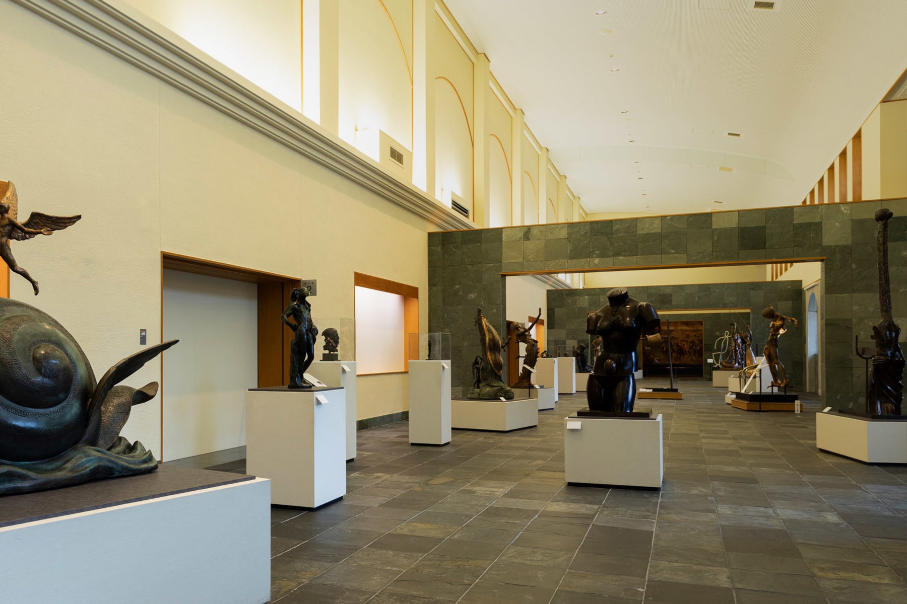 2027年4月頃に再開館予定