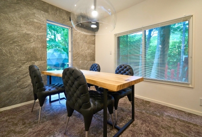 i6kWuGkOpHl27eAzEXt2.jpg?w=940&h=940