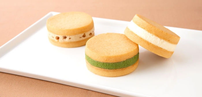 「洛甘バターサンド」<マロン><抹茶><プレーン> 各297円(税込)