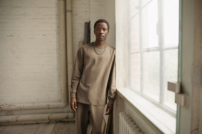 ロングスリーブTシャツ￥1,799スウェットジョガーパンツ￥3,999 