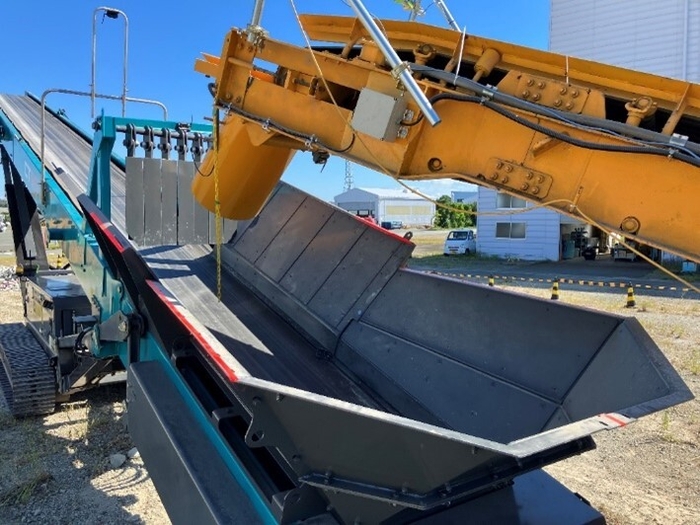 写真4:大型ホッパー