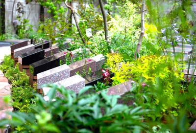 石原和幸氏プロデュース　三田花苑